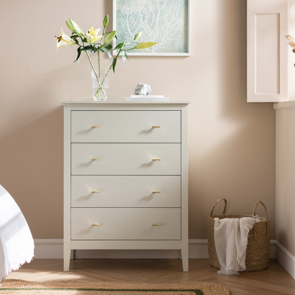 Oakham 4-Drawer Dresser, Shaded White
