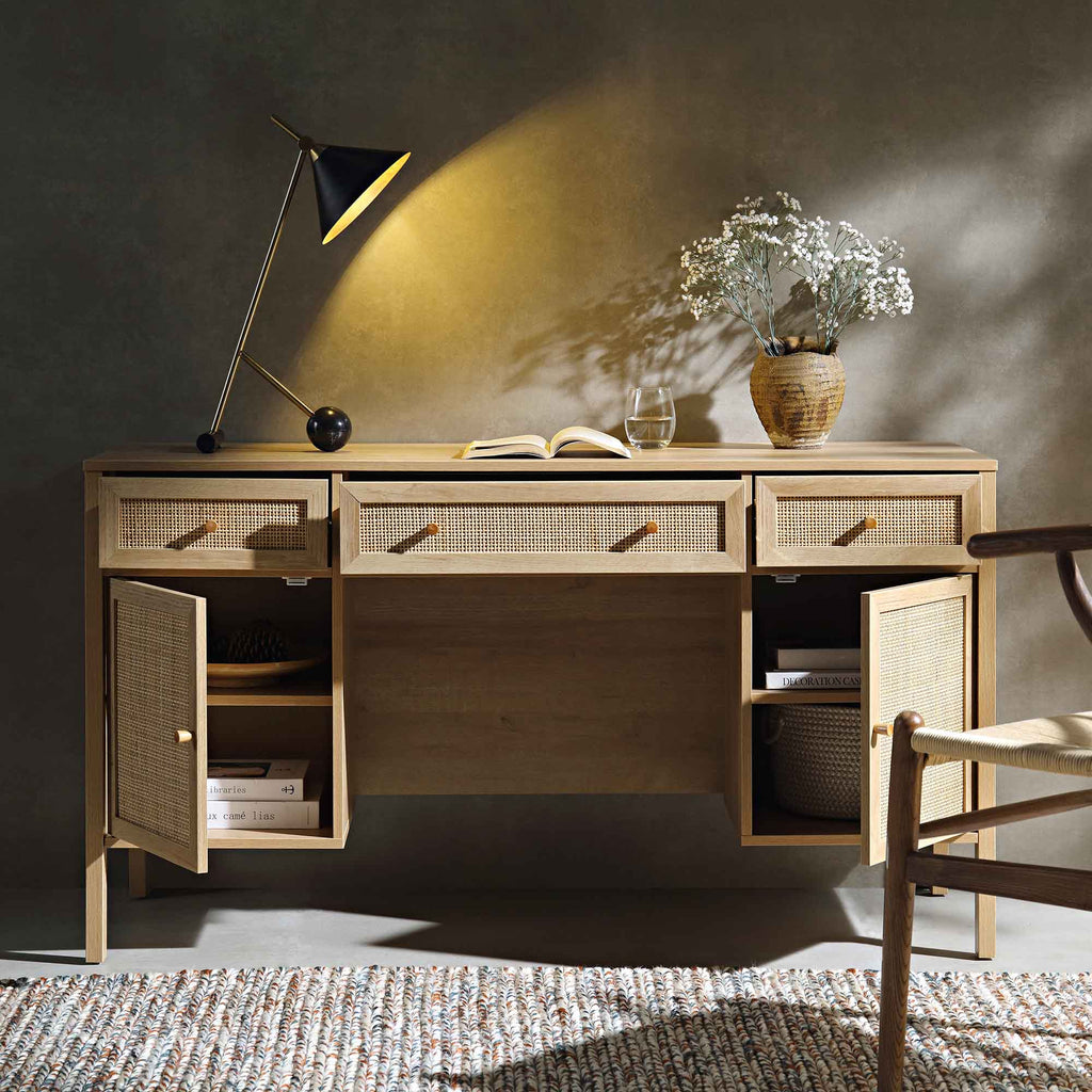 FT-DSK-02-NAT_scene2_1024x1024