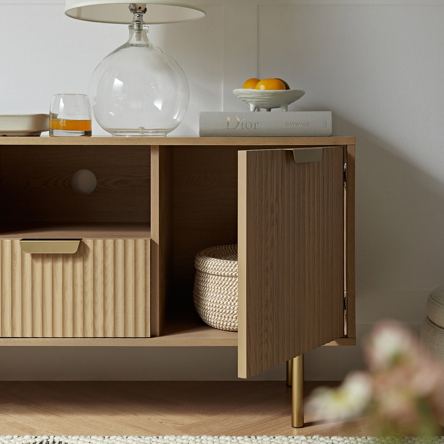 Richmond Ridged TV Unit, Light Ash