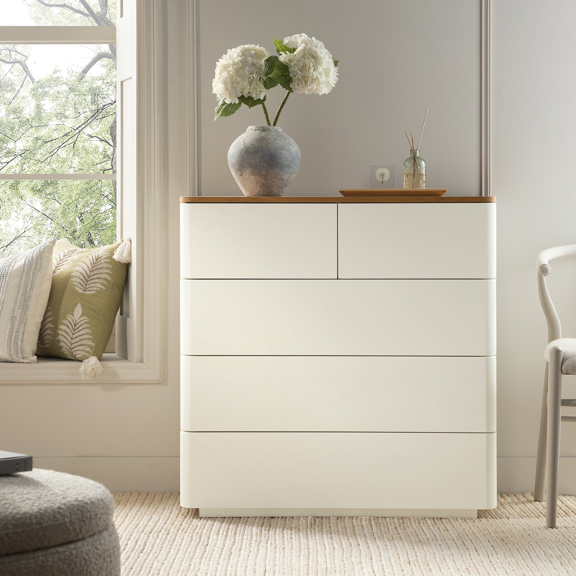 Agnes Curved Edge 5 Drawer Dresser, Off White with Oak Top - daals