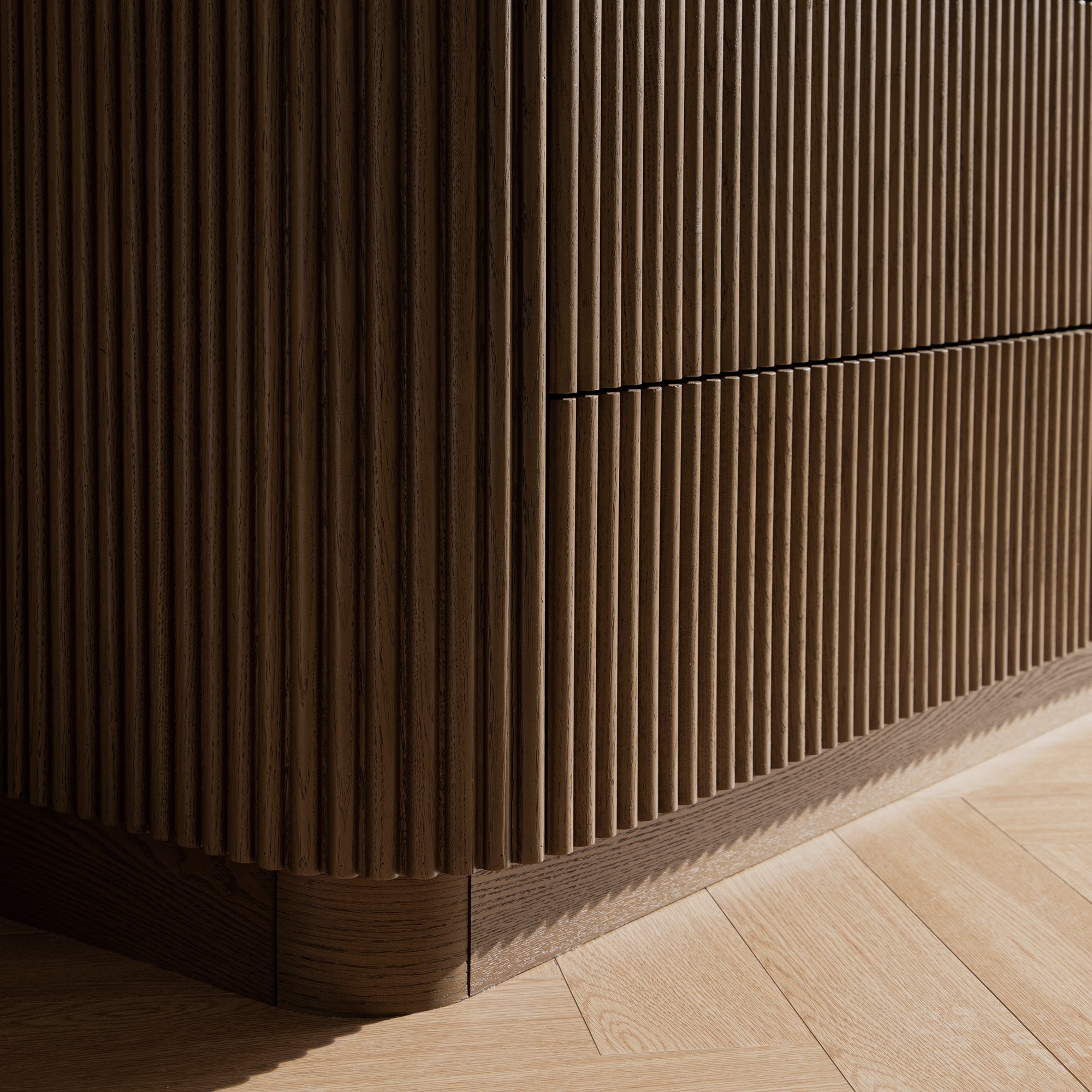 Maru 6 Drawer Dresser, Silver Oak