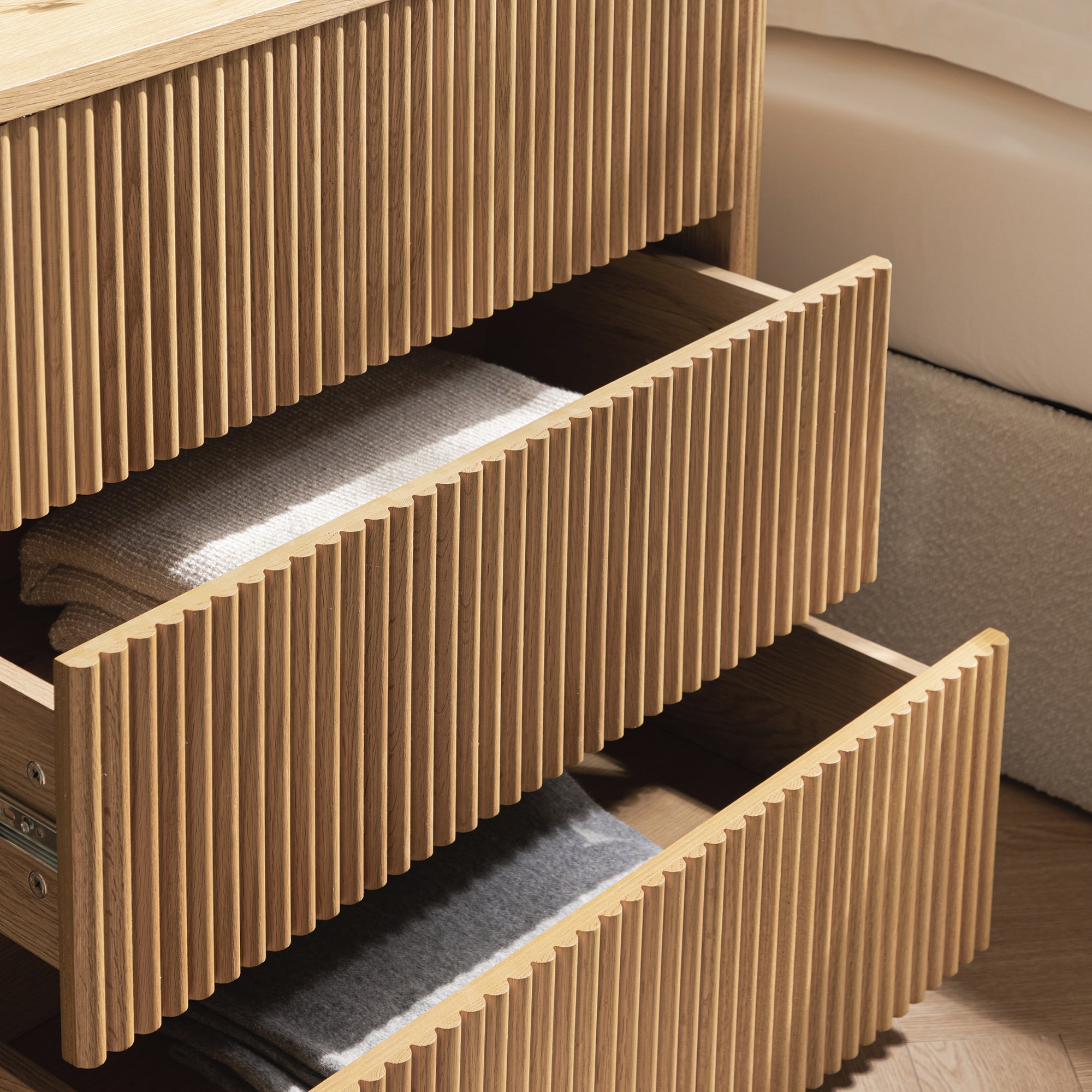 Maru 3 Drawer Dresser, Oak