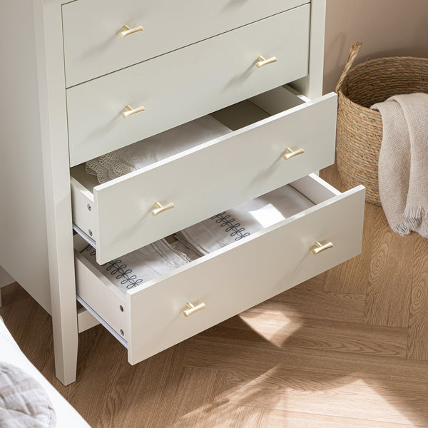 Oakham 4-Drawer Dresser, Shaded White