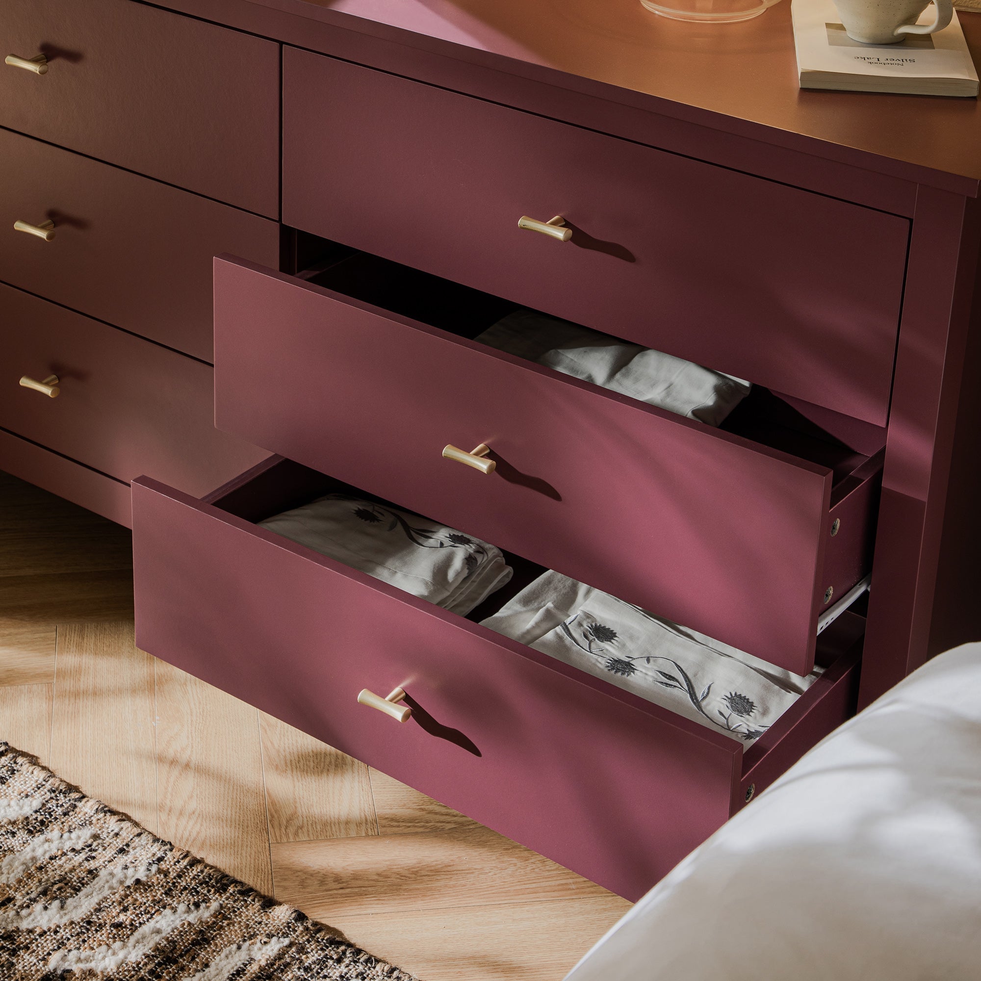 cherry red dresser Furniture of America Vrai 6-Drawer Solid Wood Cherry Dresser
