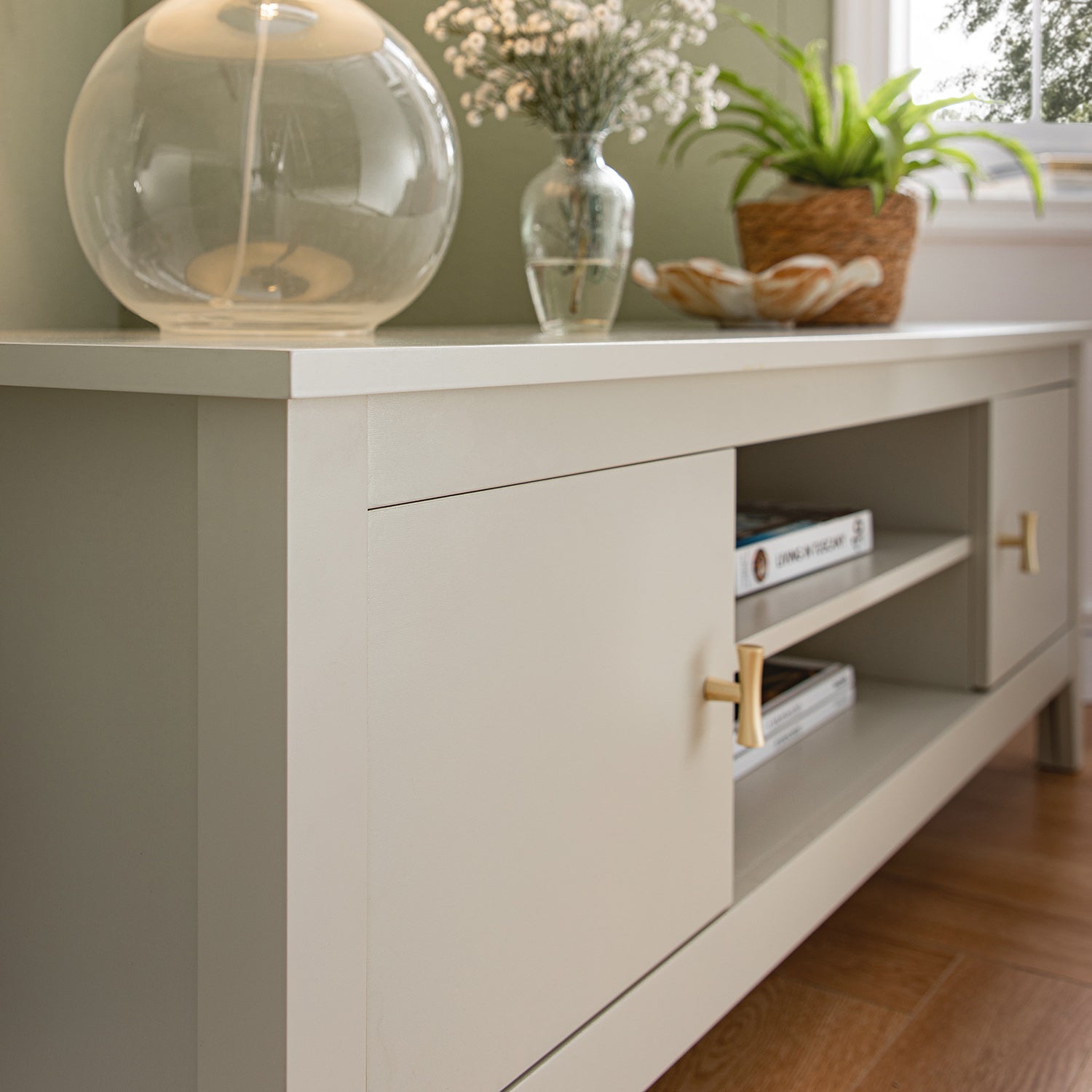 Oakham 47" Wide Corner Media Unit, Shaded White