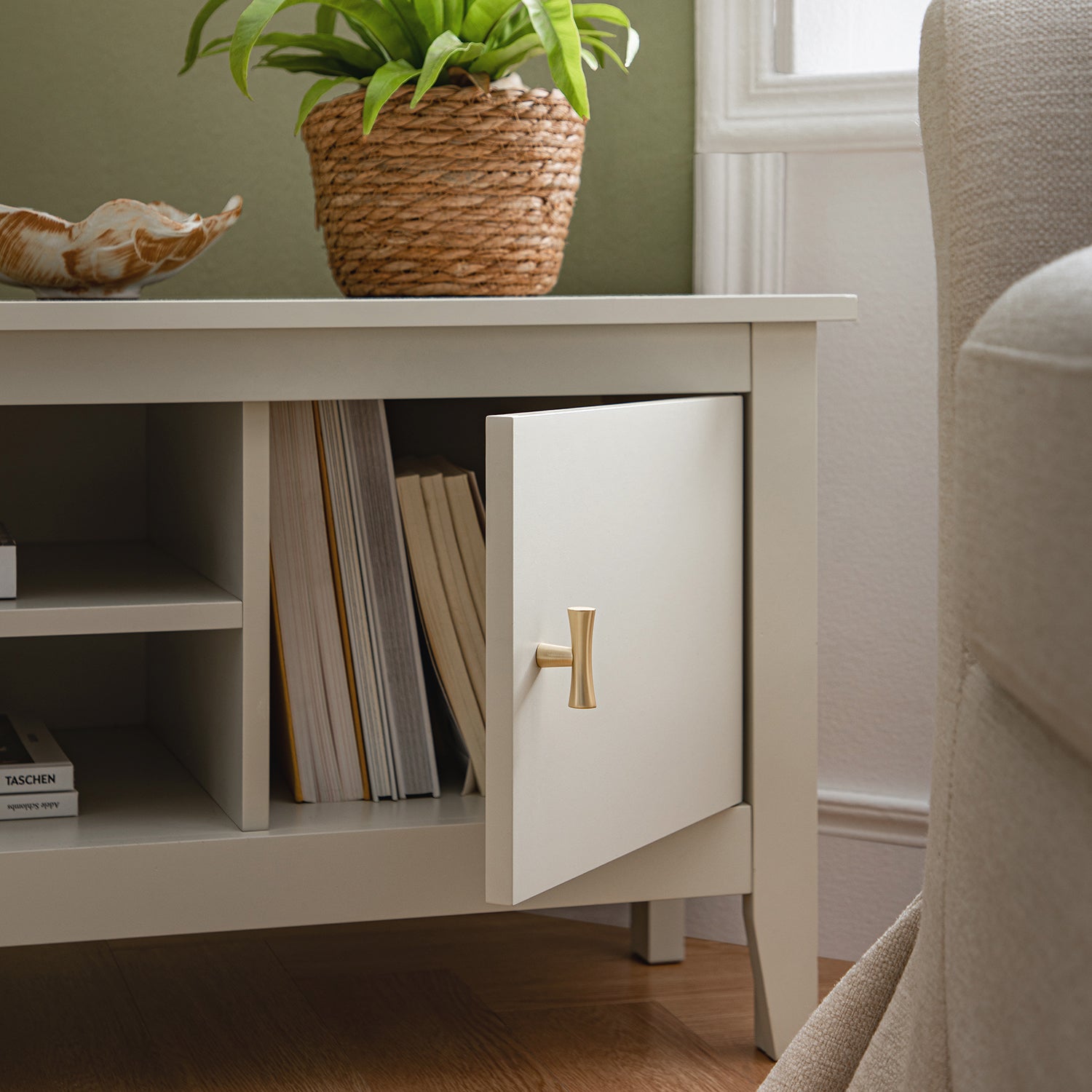 Oakham 47" Wide Corner Media Unit, Shaded White