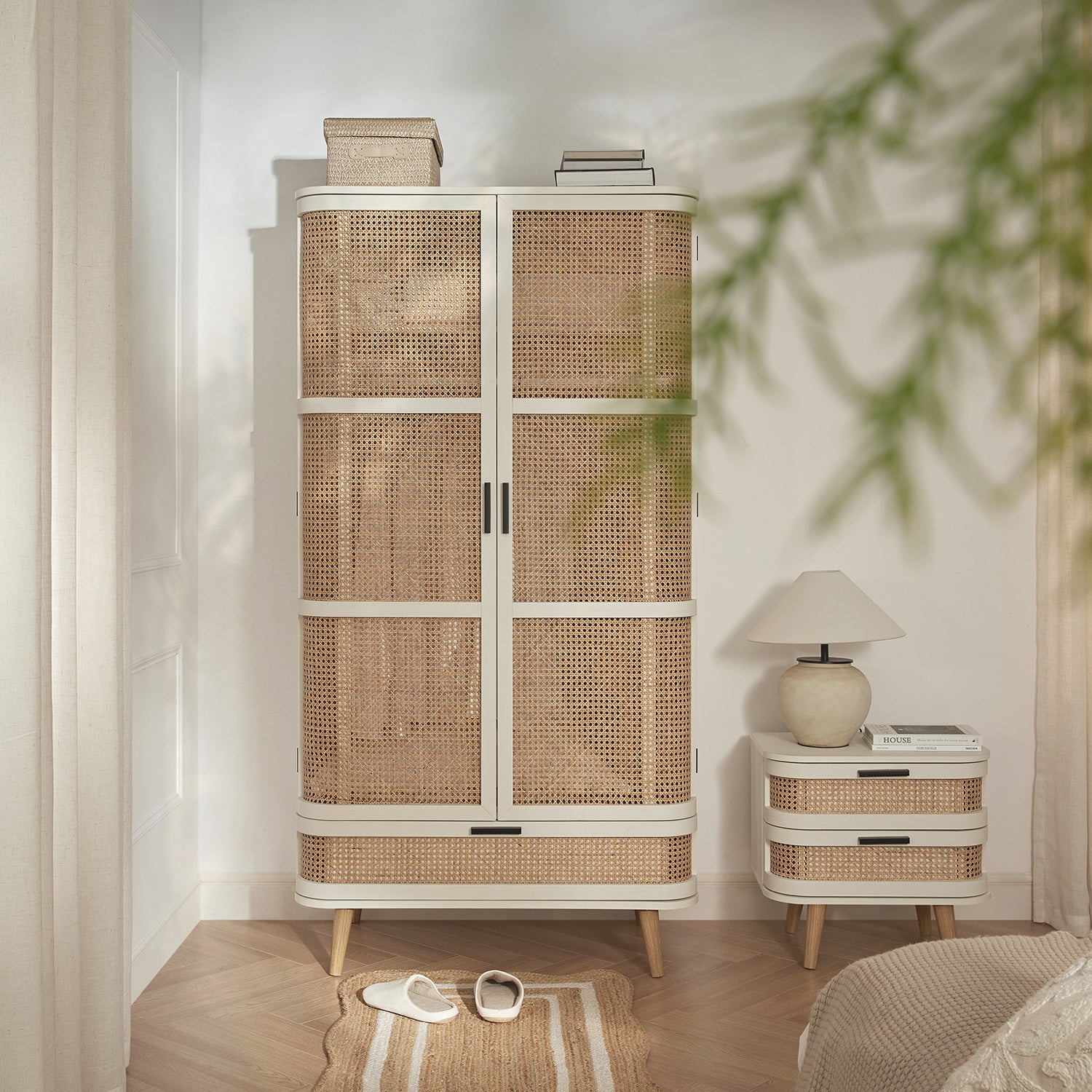 Izzy Curved Rattan Double Closet, White