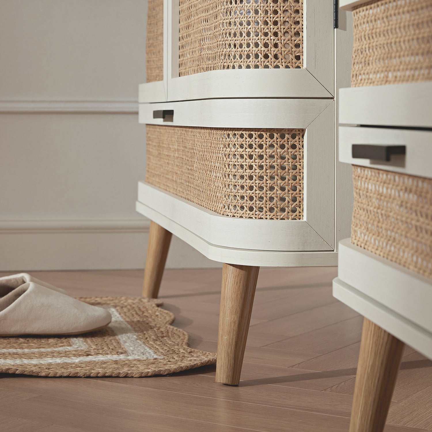 Izzy Curved Rattan Double Closet, White