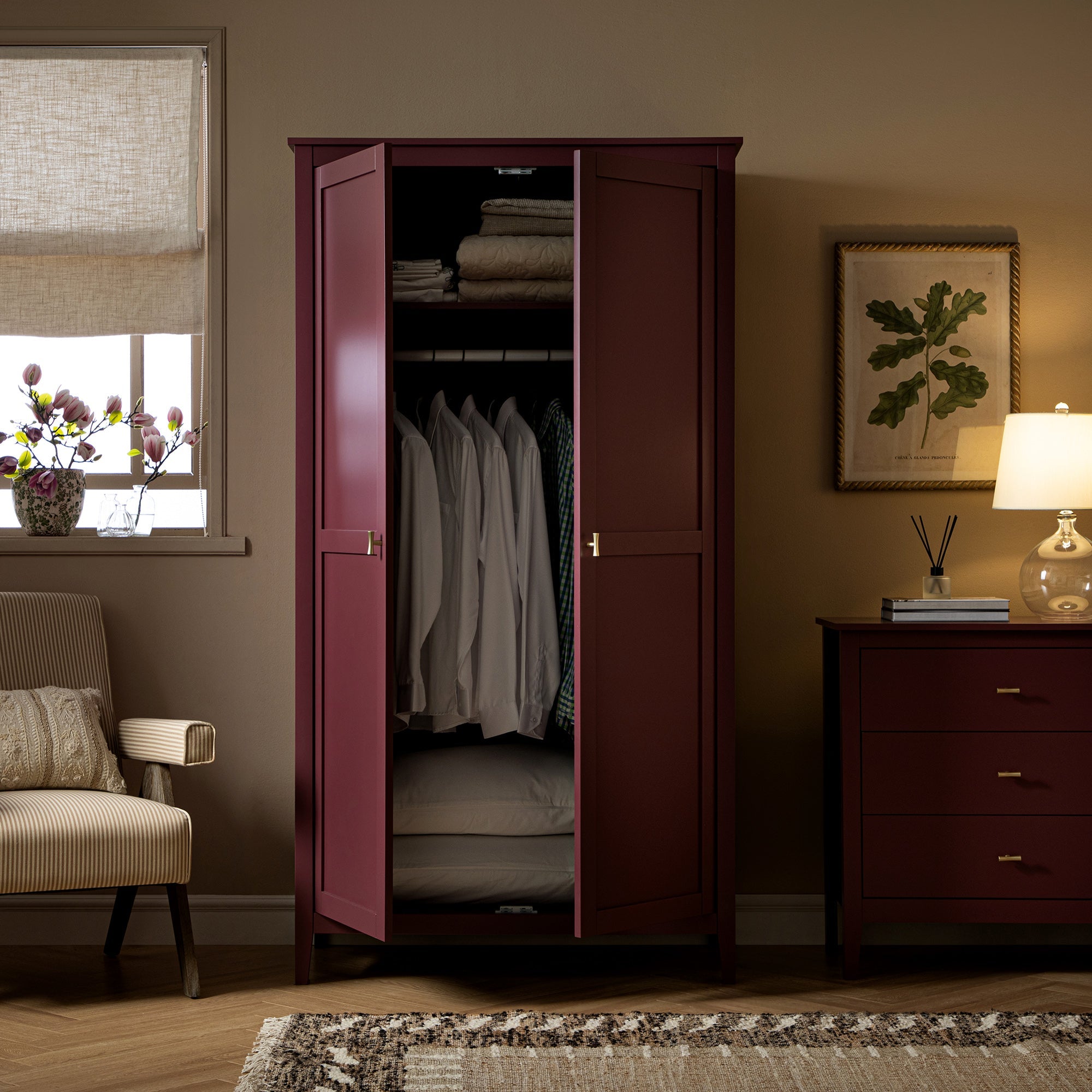 Oakham Double Closet, Wild Cherry
