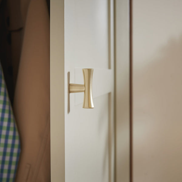 Oakham Double Closet, Shaded White