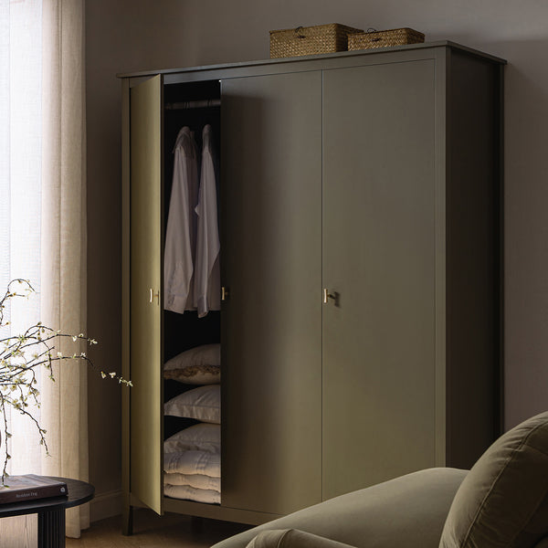Oakham Triple Closet, Olive Grove