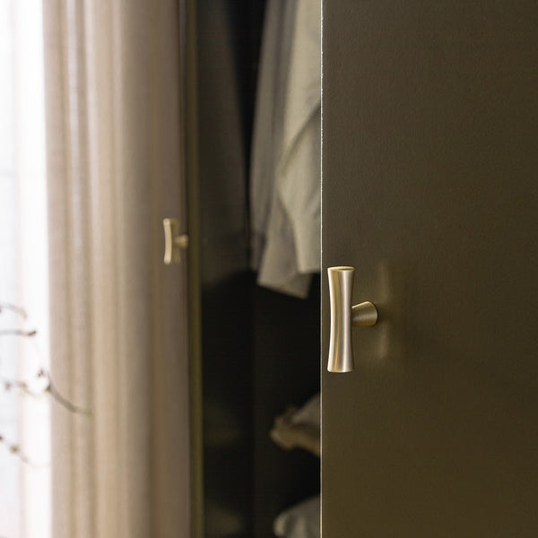 Oakham Triple Closet, Olive Grove