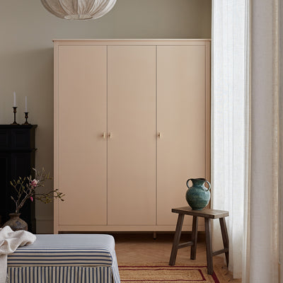 Oakham Triple Closet, Nude Pink