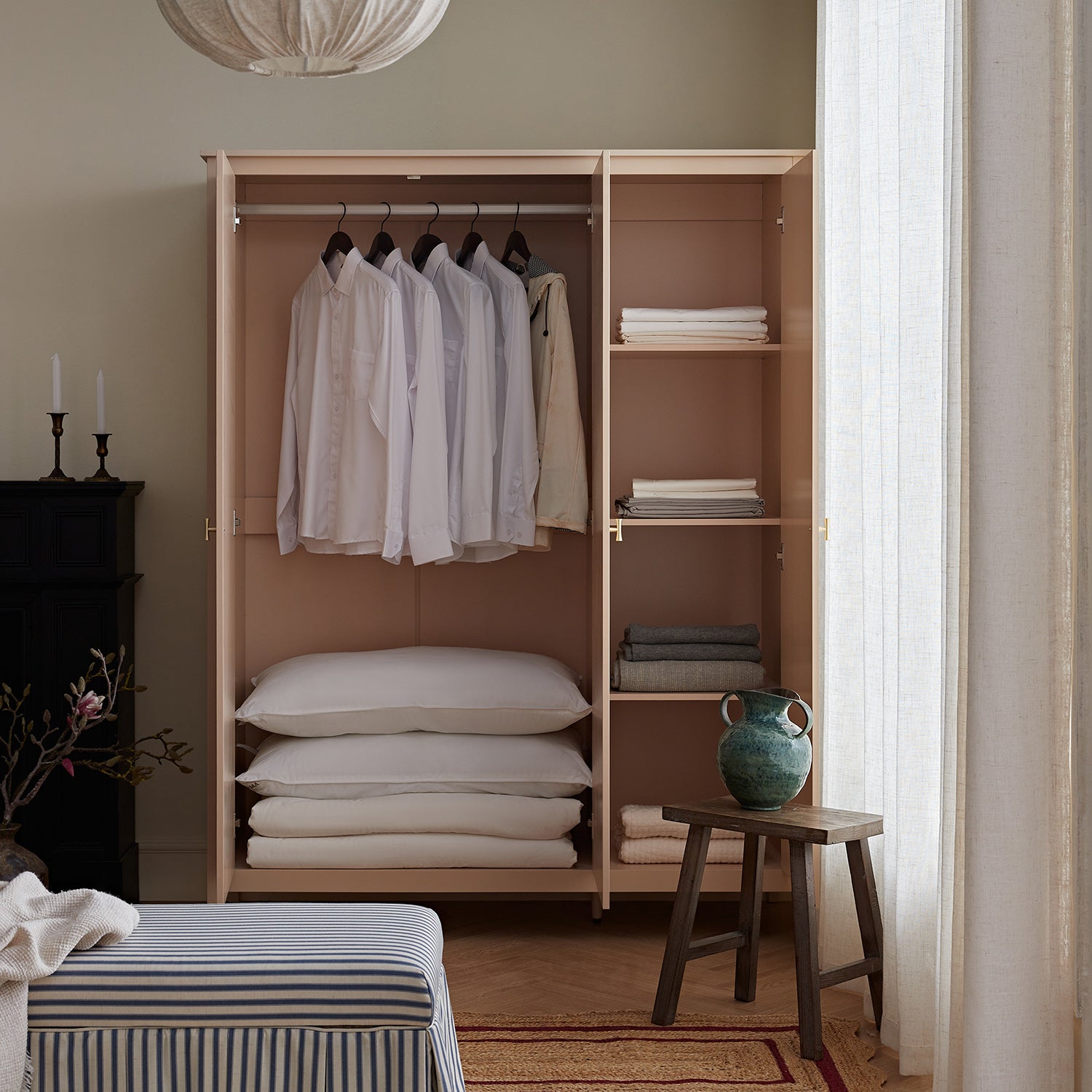 Oakham Triple Closet, Nude Pink