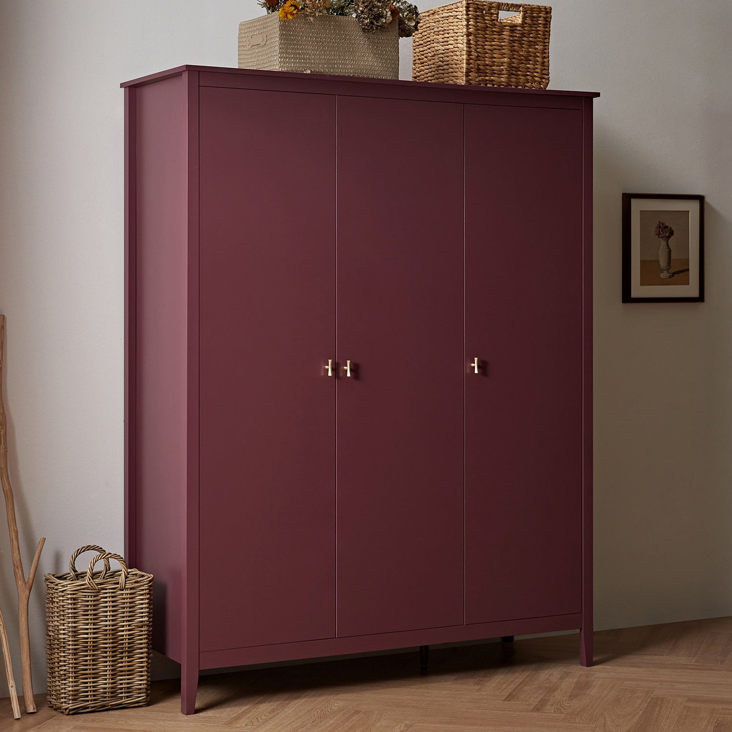 Oakham Triple Closet, Wild Cherry