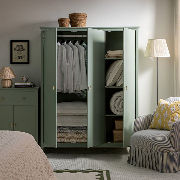 Oakham Triple Closet, Desert Sage