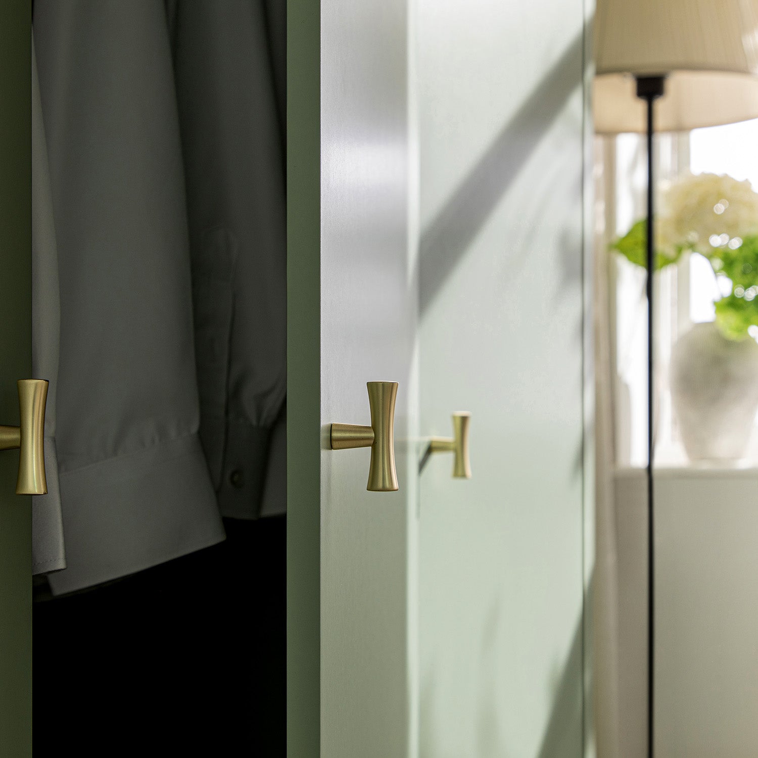 Oakham Triple Closet, Desert Sage