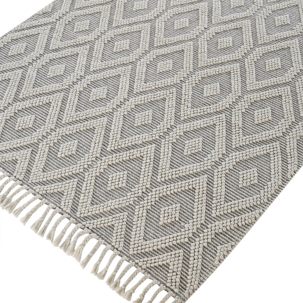Avanti Handwoven Light Gray and Cream Diamond Bobble Wool Rug