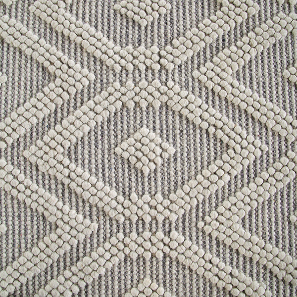 Avanti Handwoven Light Gray and Cream Diamond Bobble Wool Rug