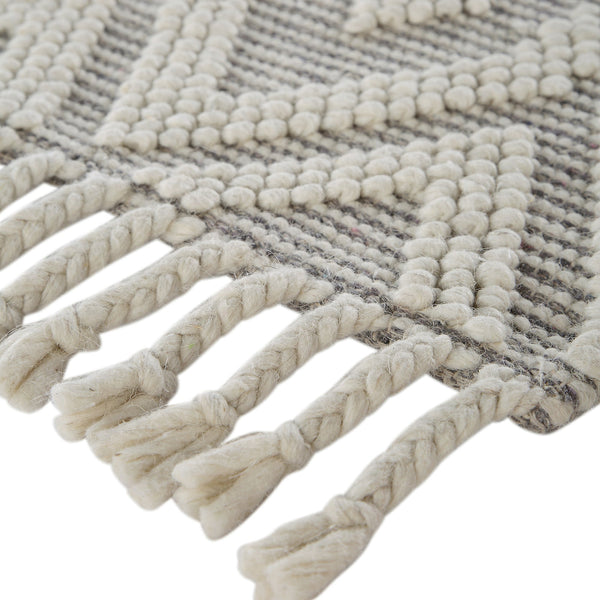 Avanti Handwoven Light Gray and Cream Diamond Bobble Wool Rug