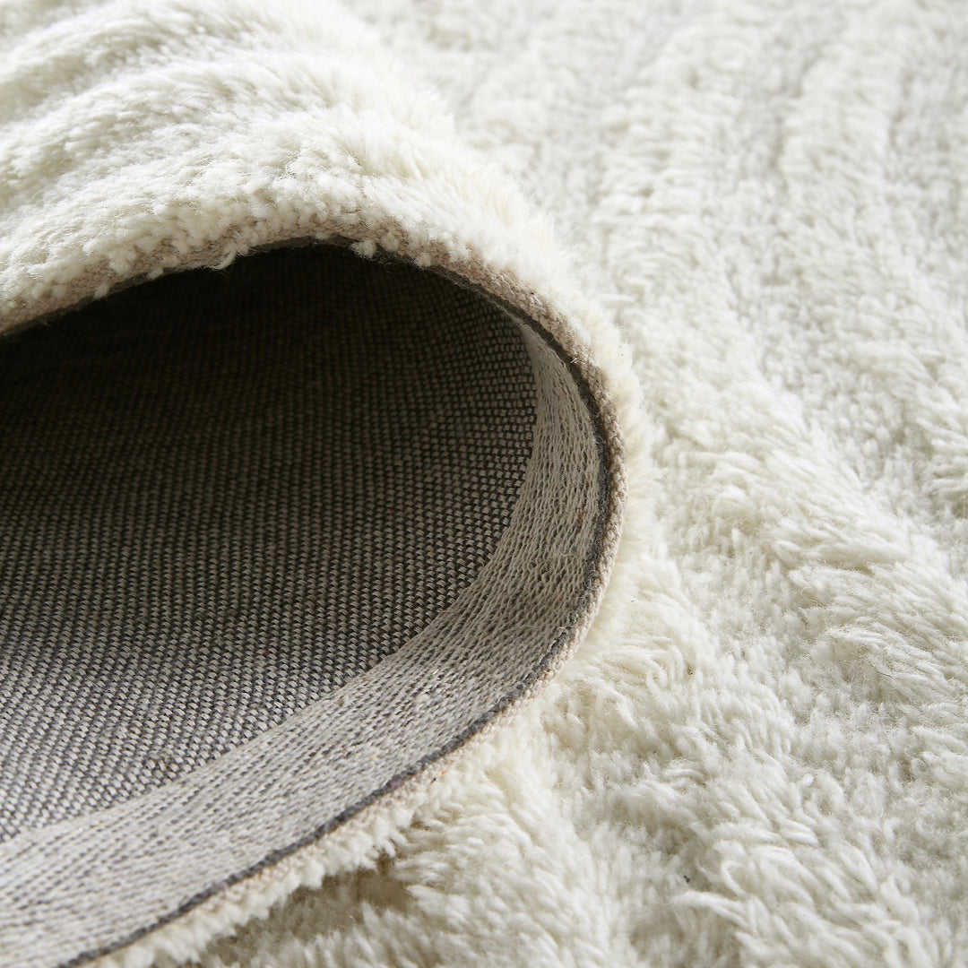 Geo Curve Cream Hand Tufted New Zealand Wool Rectangular Rug | daals.com