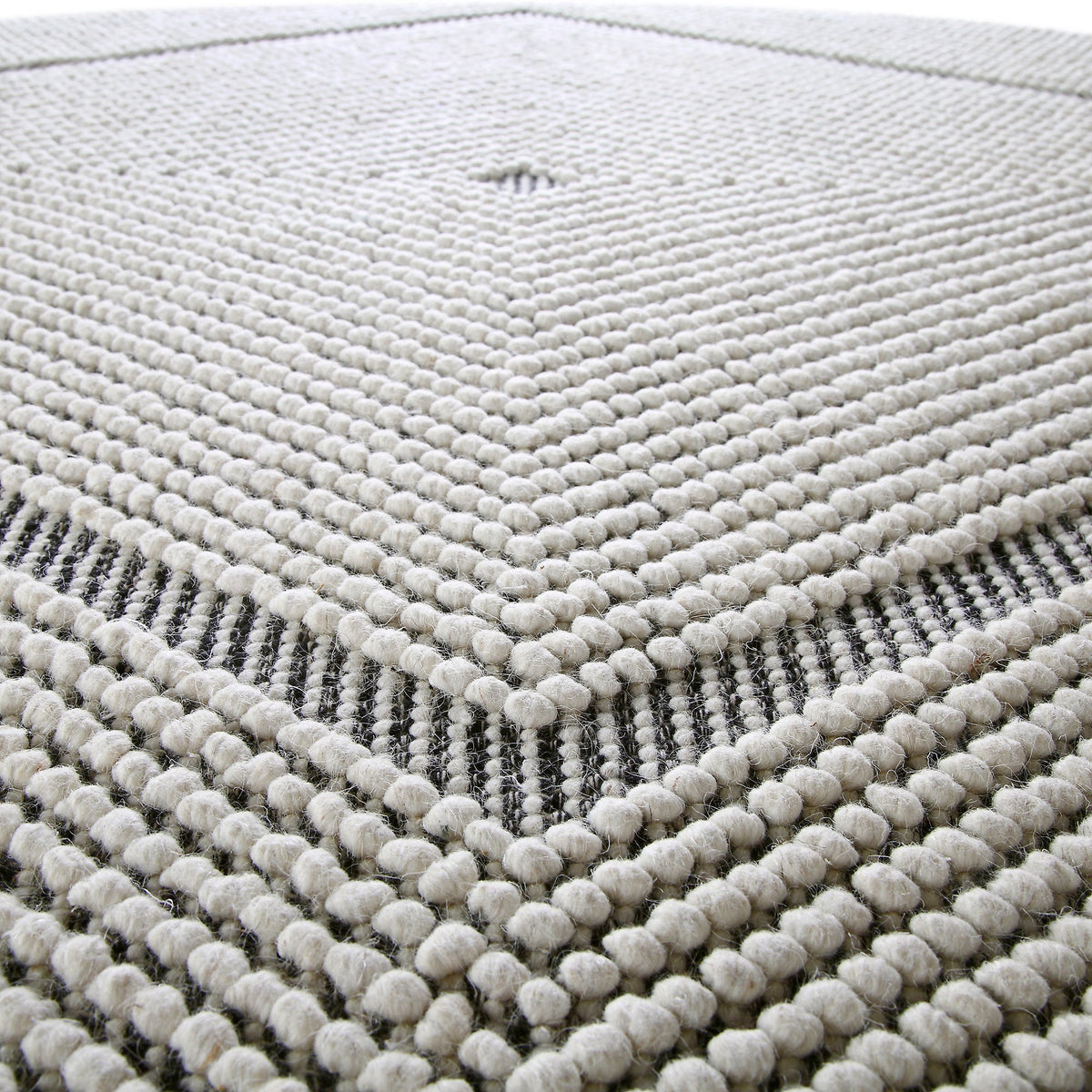 Round Diamond Rug Avanti Handwoven Salt and Pepper Diamond Bobble Wool Round Rug | daals.com