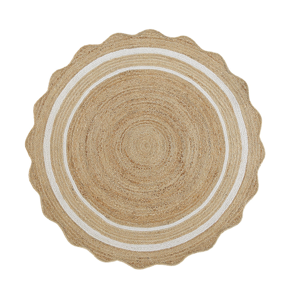 Evie Hand Braided Jute Scallop Round Rug | daals.com