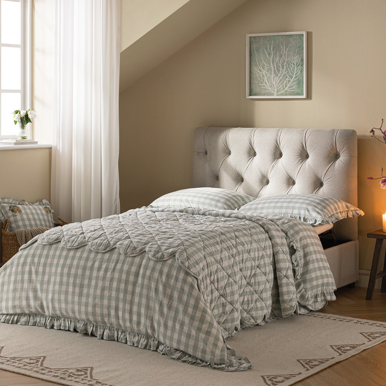 Portland Full Size Buttoned Fold-Out Bed in Ottoman, Beige Woven Fabric