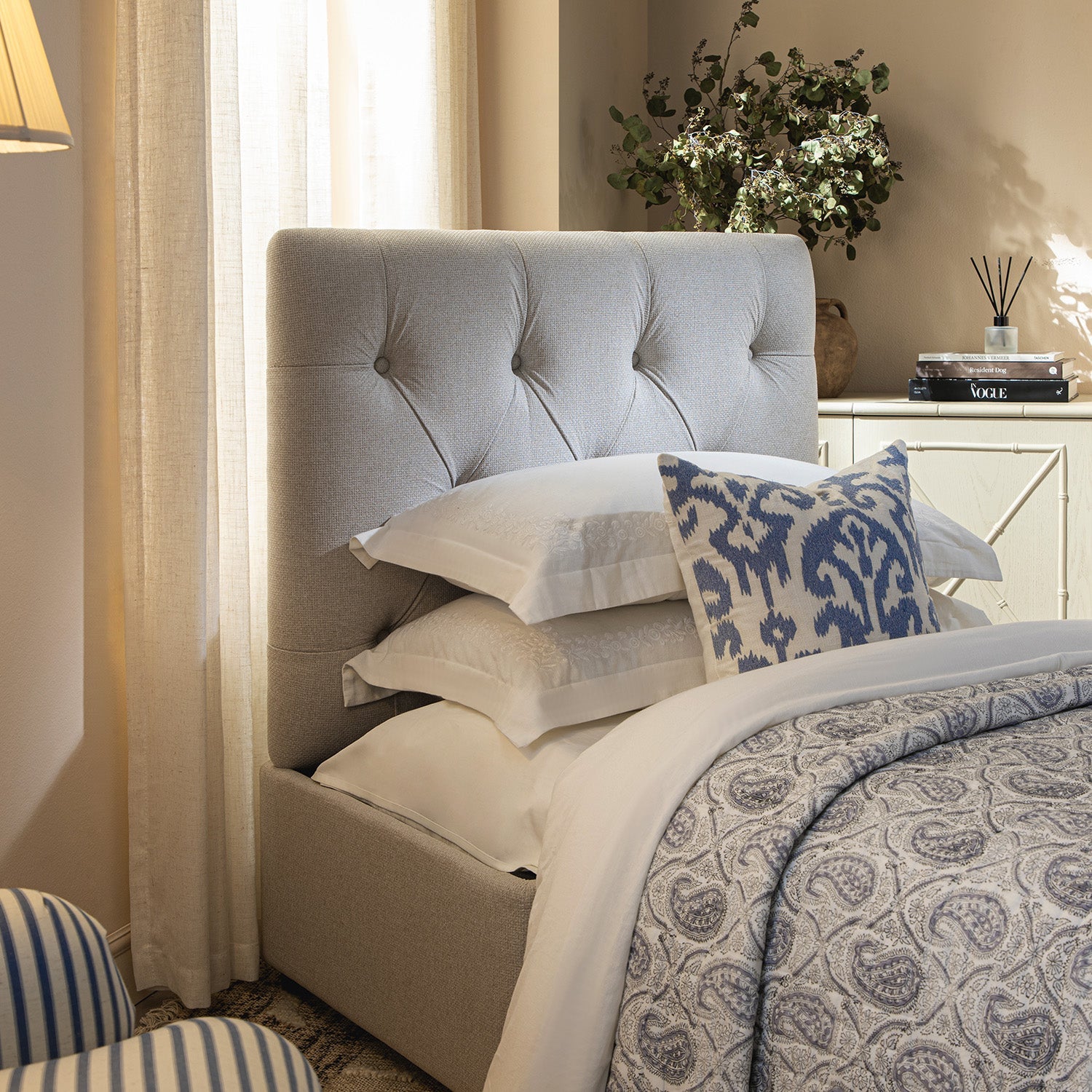 Portland Twin Buttoned Fold-Out Bed in Ottoman, Beige Woven Fabric