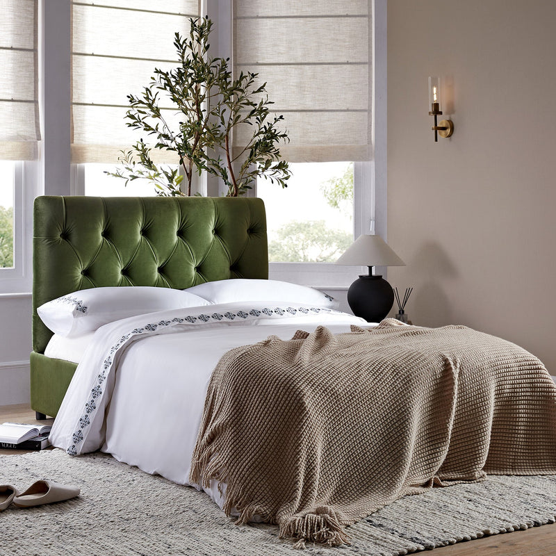 Portland Full size Buttoned Fold-Out Bed in Ottoman, Moss Green Velvet