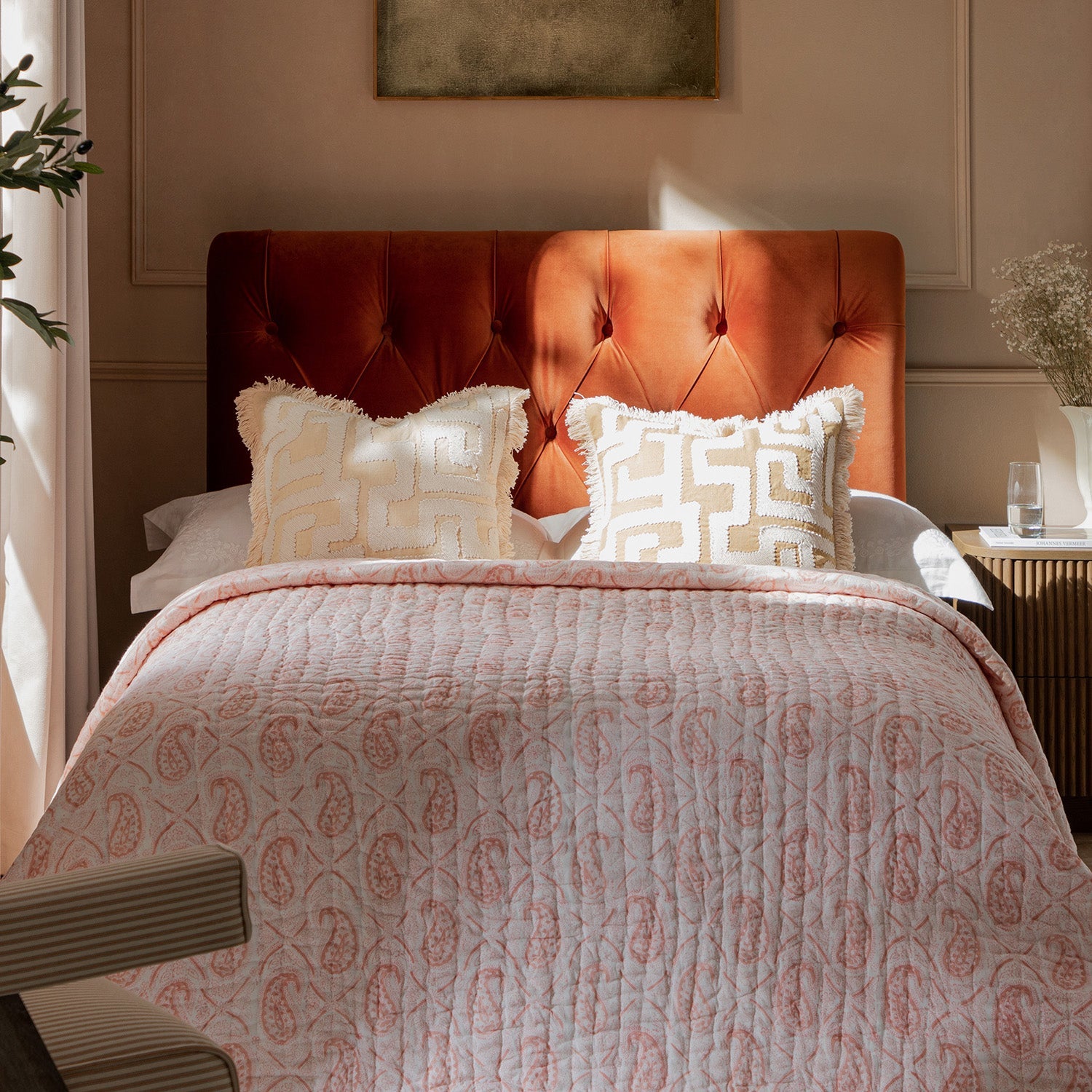 Portland Full size Buttoned Fold-Out Bed in Ottoman, Rust Velvet