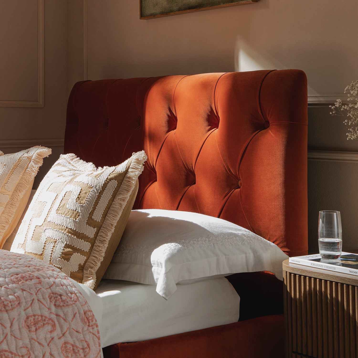 Portland Full size Buttoned Fold-Out Bed in Ottoman, Rust Velvet