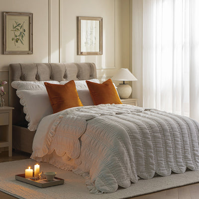 Portland Full size Buttoned Fold-Out Bed in Ottoman, Mink Velvet