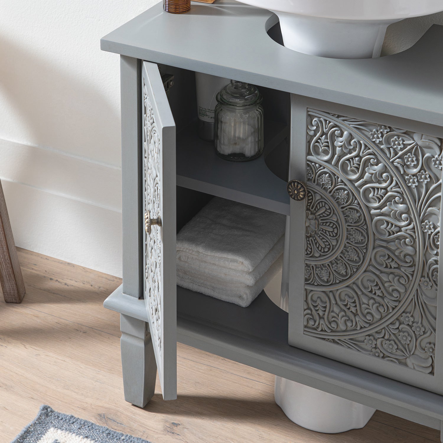 Chantilly Mid Gray Carved Bathroom Vanity Unit