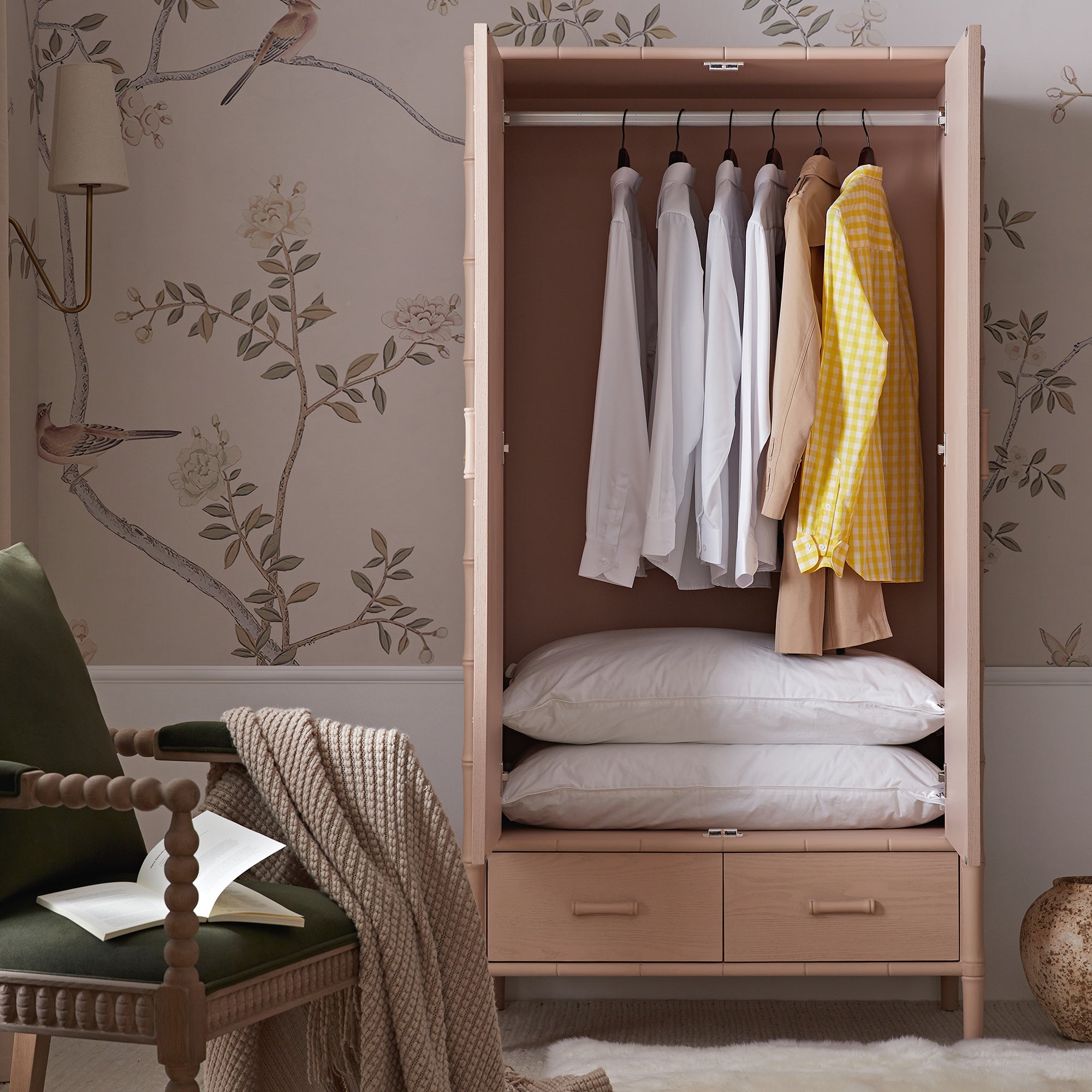 Elstowe Faux Bamboo Double Closet, Nude Pink