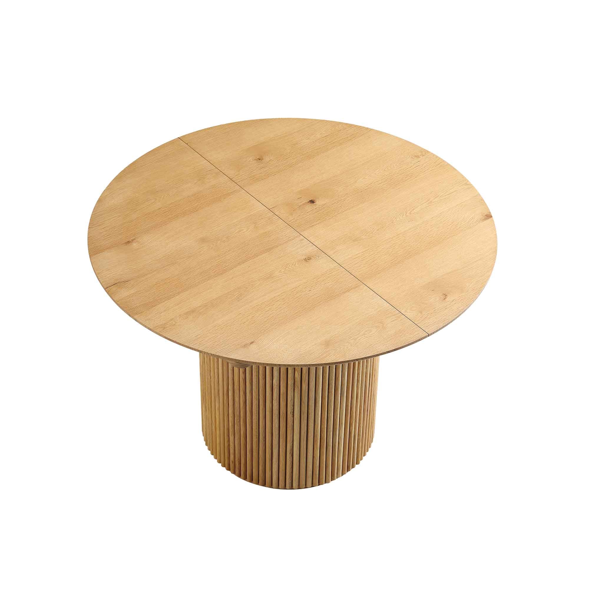 Maru Round 4-6 Seater Extending Oak Pedestal Dining Table, Oak | daals.com