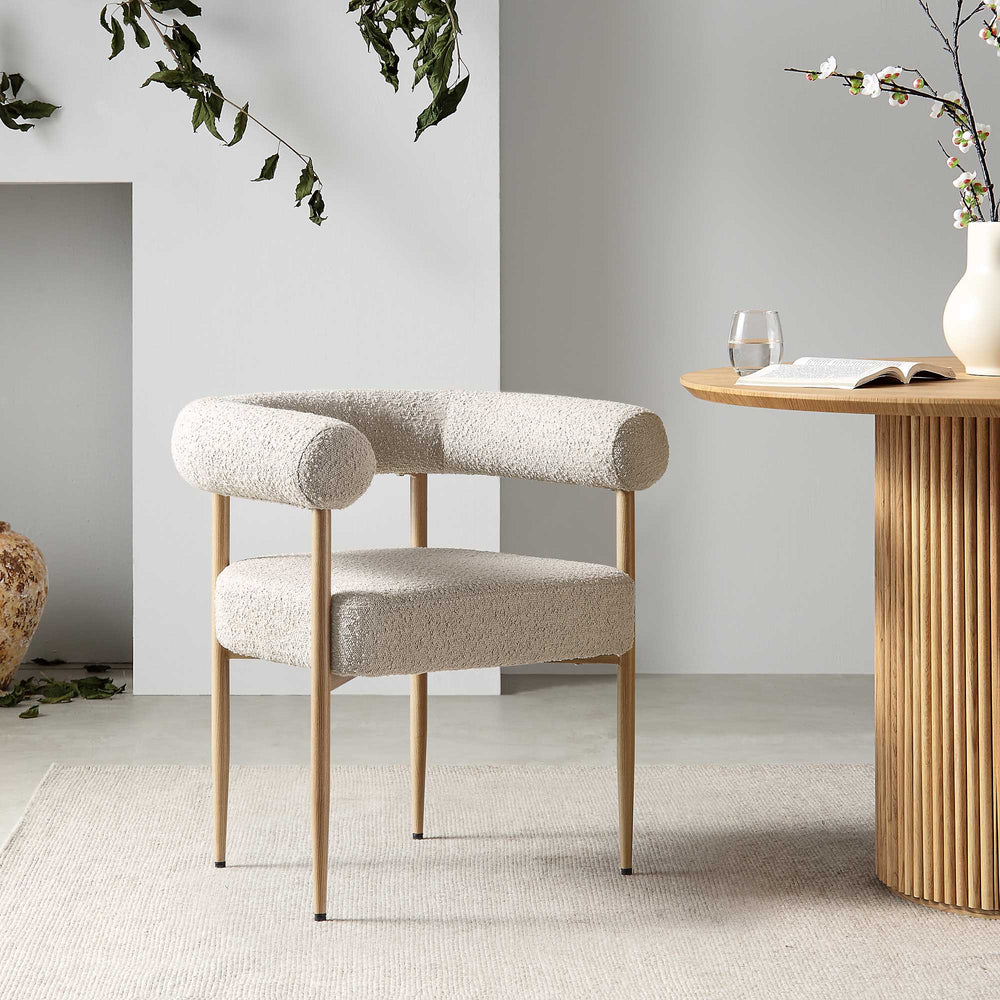 Sillón Infantil Tapizado En Bouclé Con Patas De Madera - Color Rosa Pastel, Estilo Escandinavo | Para Habitación De Niños